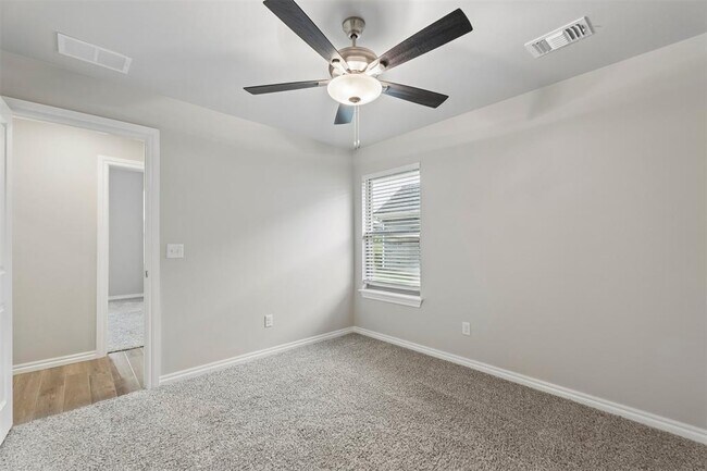 Building Photo - 16129 Villa Valeria Way