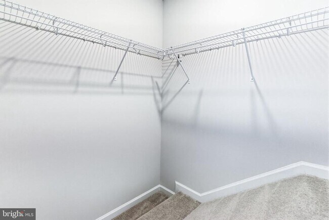 Building Photo - 406 18th Ave