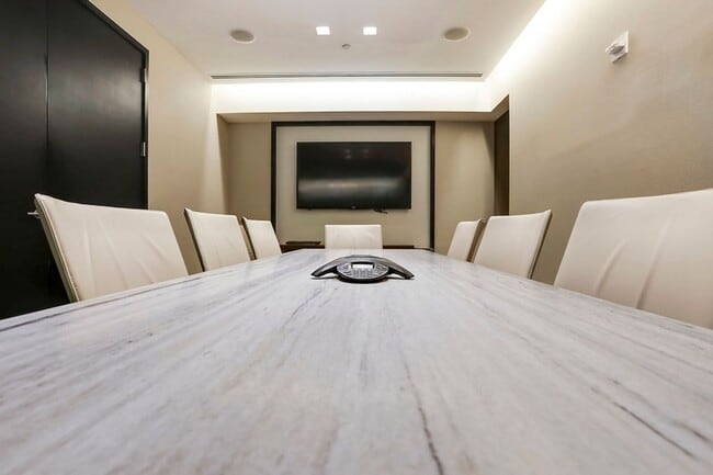 Building Photo - 3 Mitchell Pl