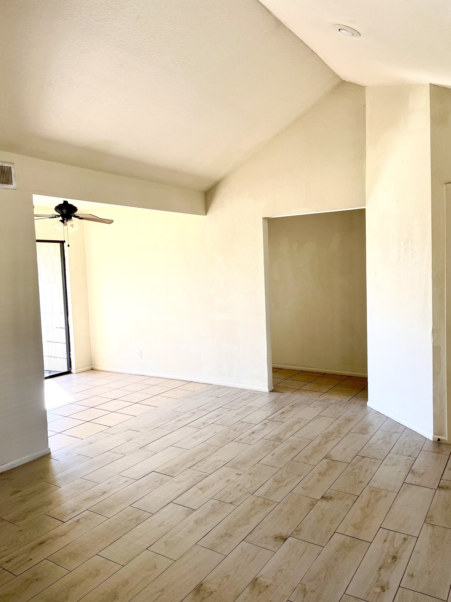 Building Photo - 6050 Alpine Cir