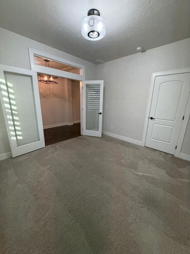 Building Photo - South Meridian Beautiful 4-Bedroom Home with a 3-Car Garage
