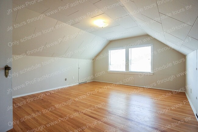 Building Photo - 1612 NE 62nd Ave