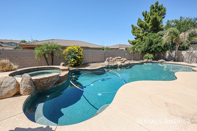 Building Photo - 3173 E Canyon Way