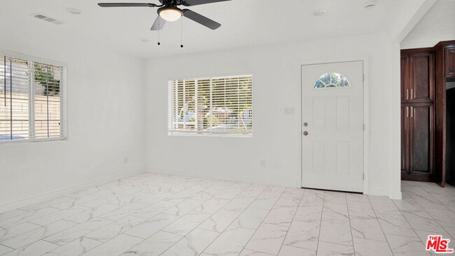 Building Photo - 2239 W Lincoln St