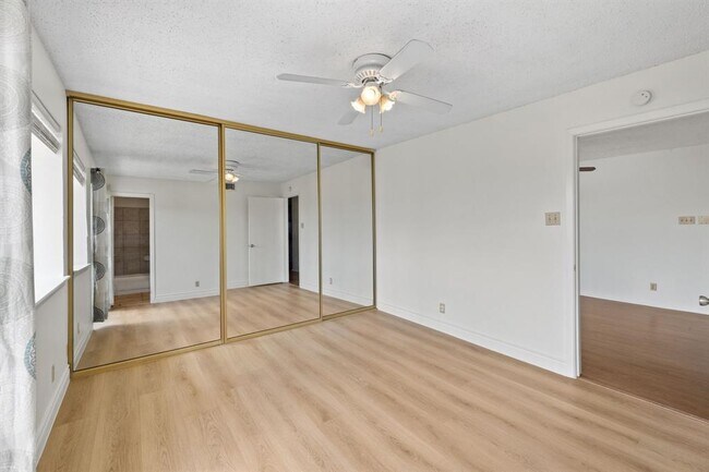 Building Photo - 3115 Helms St