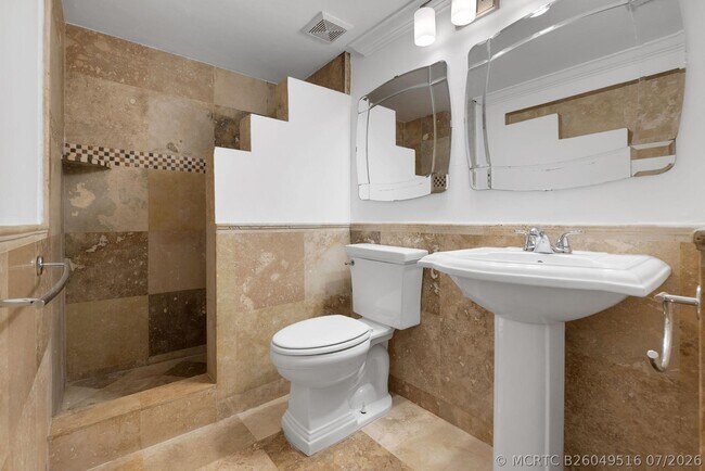 Building Photo - 1840 San Juan Dr