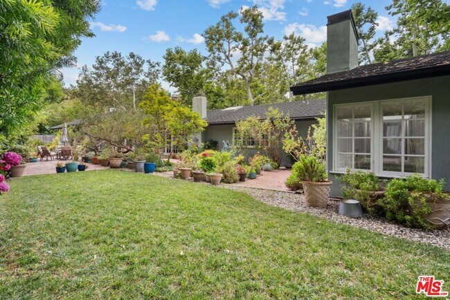 Building Photo - 30604 Sicomoro Dr