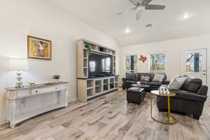 Building Photo - 1021 Monte Verde Dr