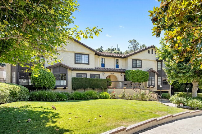 Primary Photo - 3924 Park Pl