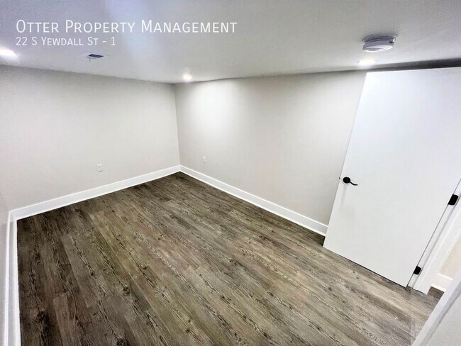 Building Photo - 22 S Yewdall St