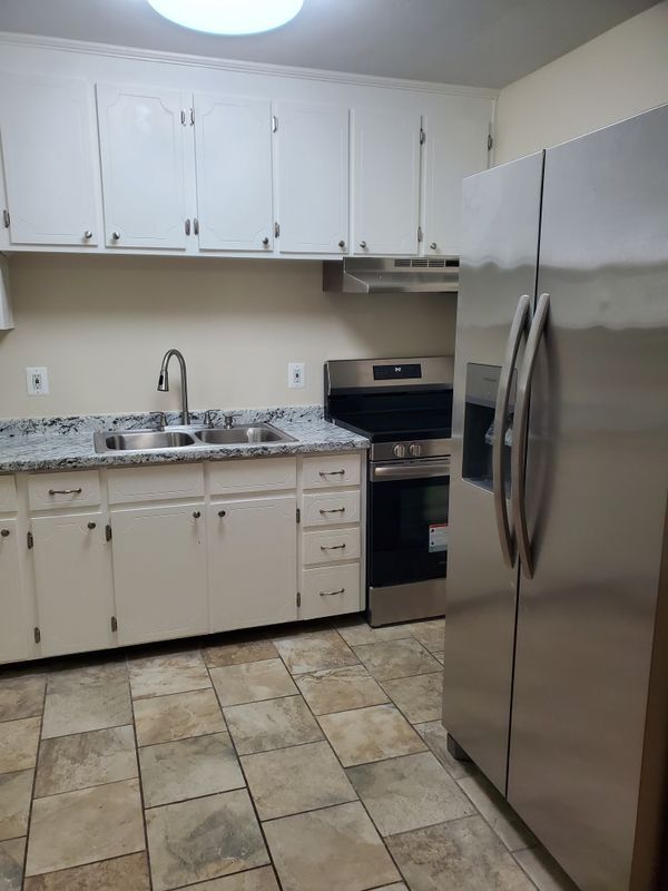 Building Photo - 117 S Shenandoah Ave