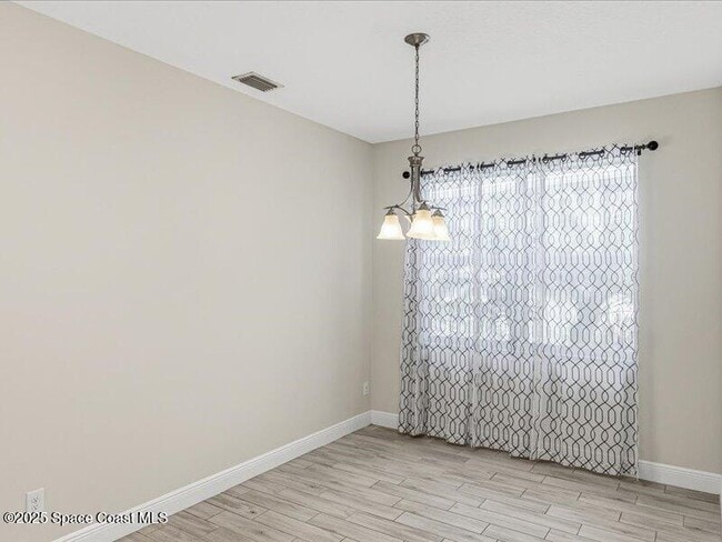 Building Photo - 7921 Mocan Ct