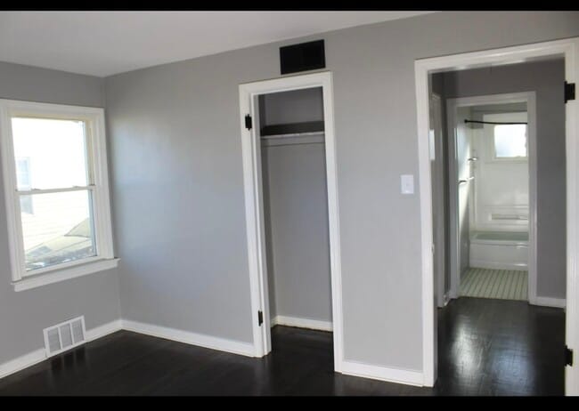 Master Bedroom - 2716 Duluth St