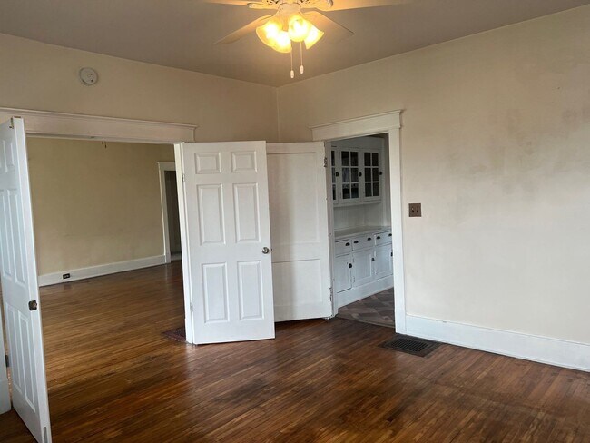 Building Photo - 2502 Blair Blvd