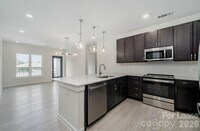 Building Photo - 3630 N Davidson St