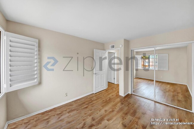 Building Photo - 25832 Browning Pl