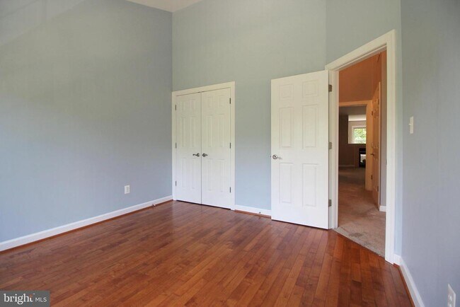 Building Photo - 3800 Elmwood Towne Way