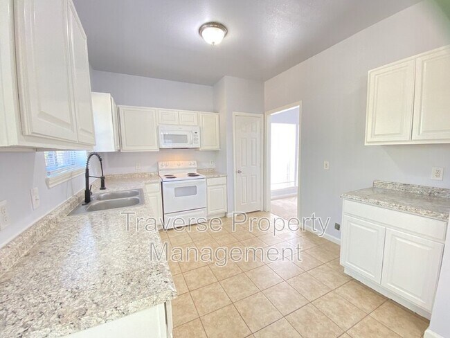 Building Photo - 903 Freshwood Ct