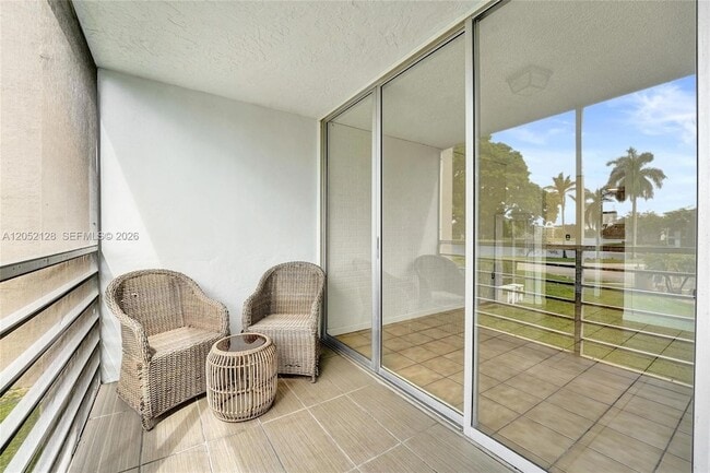 Building Photo - 9480 Tangerine Pl