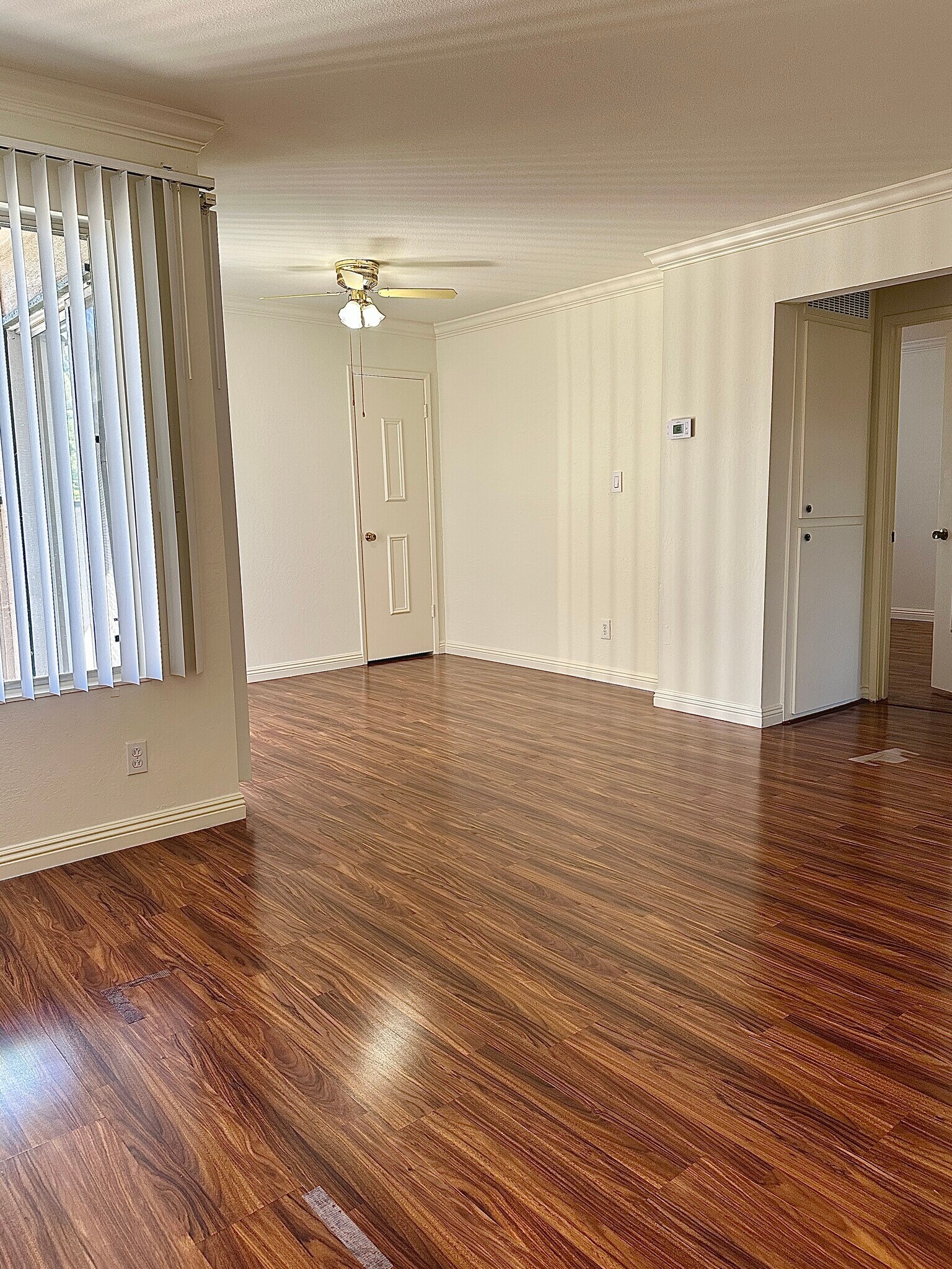 Livingroom - 5460 Concord Blvd