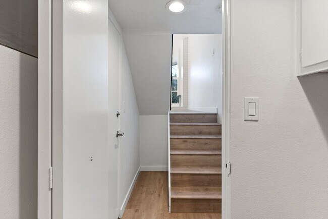 Building Photo - 450 Bolero Way