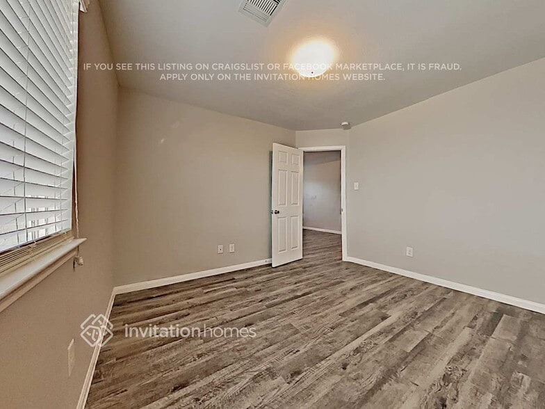 Building Photo - 18739 N Lyford Dr