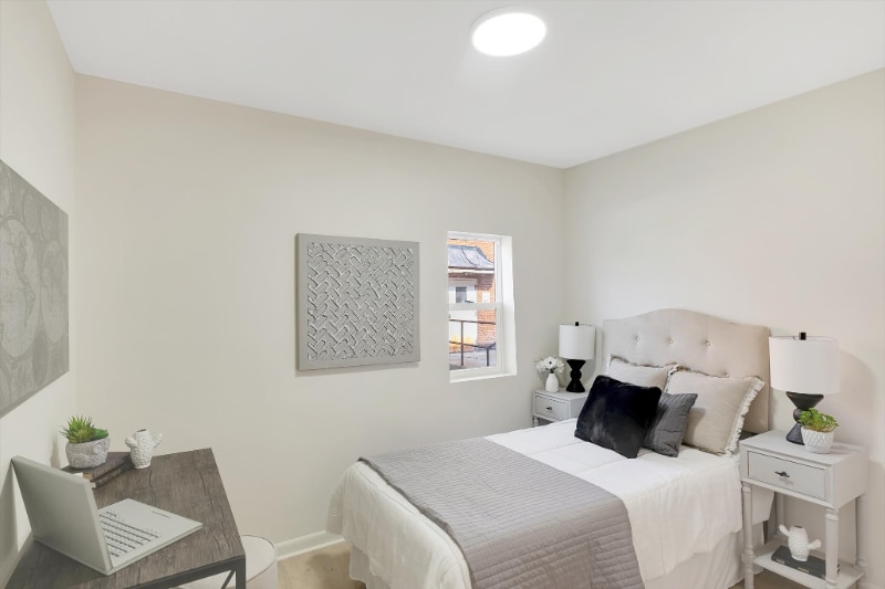 Building Photo - 2649 Keokuk St