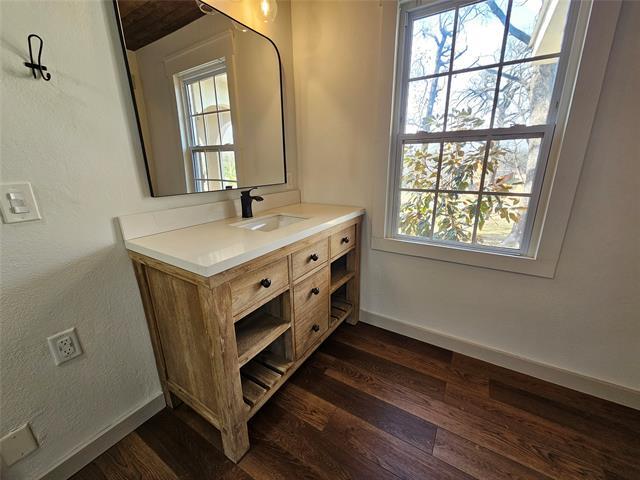 Building Photo - 3139 Southlake Park Dr