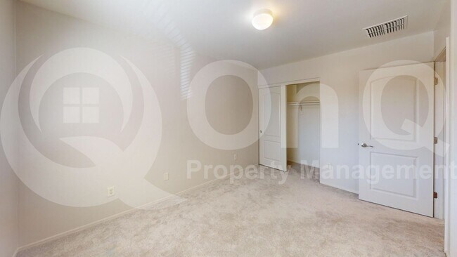 Building Photo - 8353 N Albany Ave