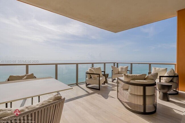 Building Photo - 17749 Collins Ave