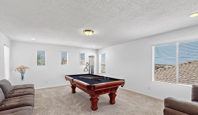 Building Photo - COMING SOON- 4 bedroom in NW