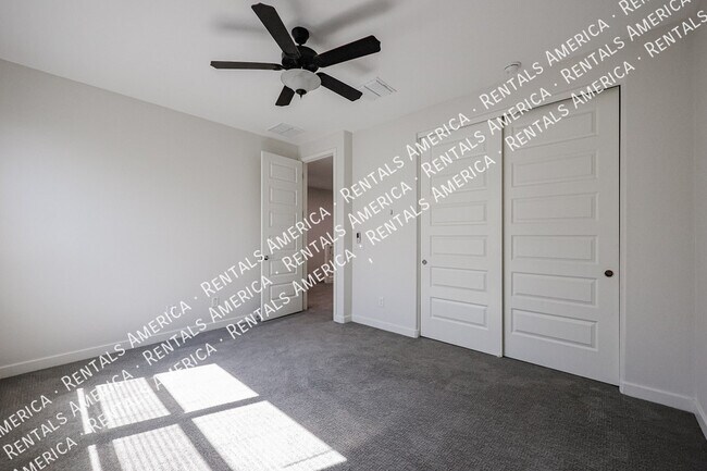 Building Photo - 743 N Abalone Ct.