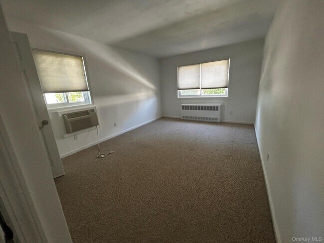 Building Photo - 304 Dawson Ln