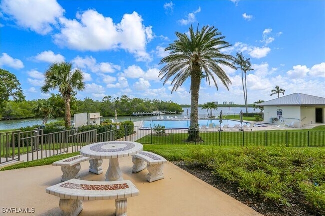 Building Photo - 15 Bluebill Ave