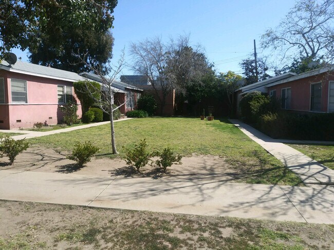 Building Photo - 12138 Mitchell Ave