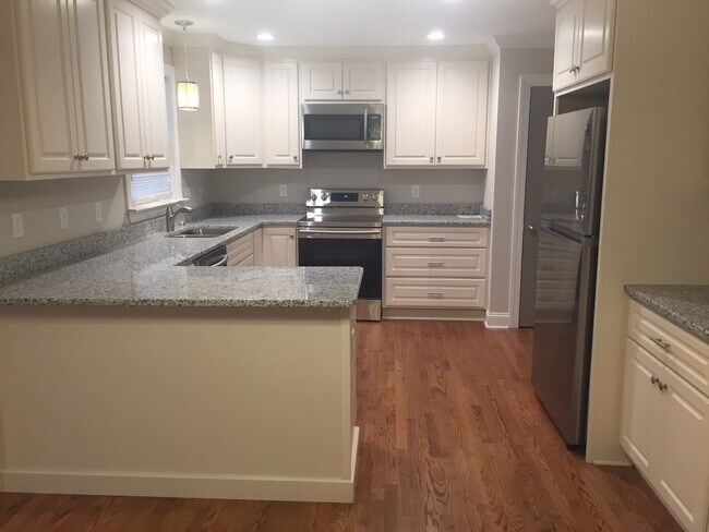 Building Photo - Converse Heights 3Bd/2Ba, 1684SF