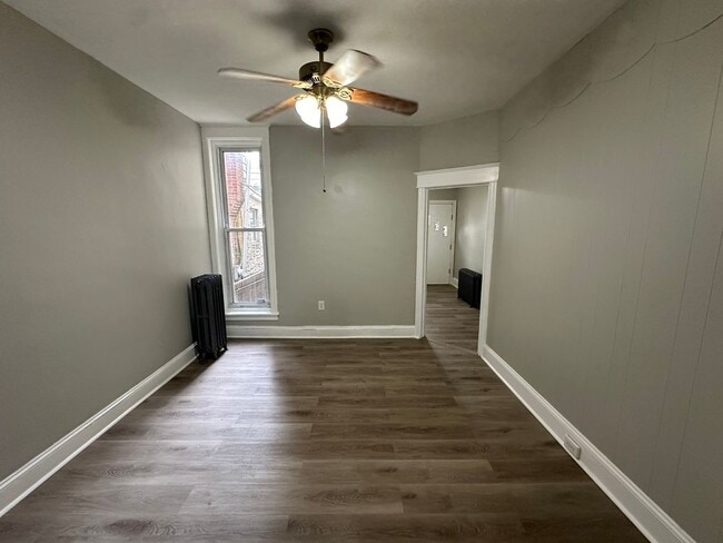 Building Photo - Charming updated 3 bed 1 bath in amazing location