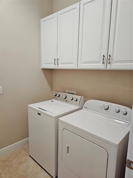 Building Photo - 10468 Crooked Crk Dr