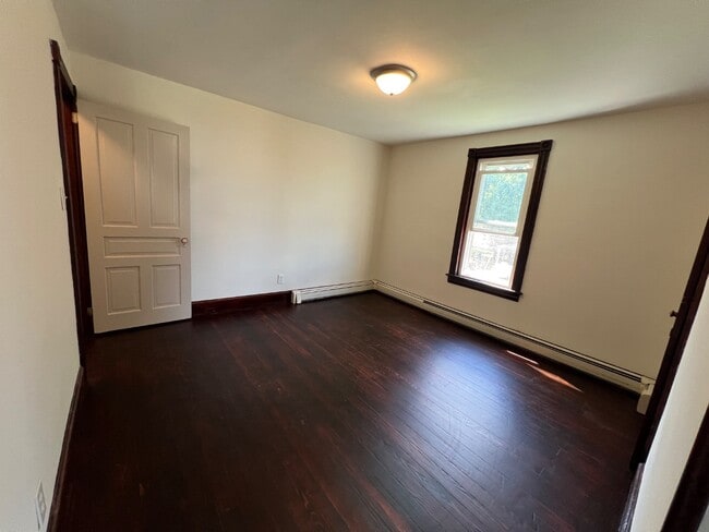 Building Photo - 822 Tuckerton Ave