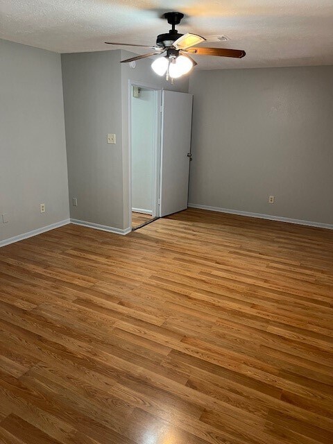 Building Photo - 2379 Briarwest Blvd
