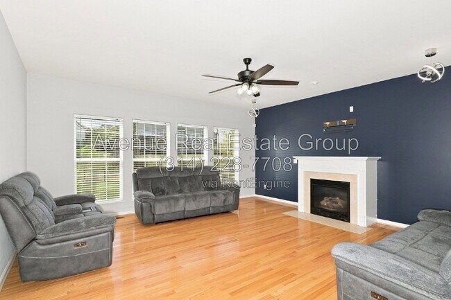 Building Photo - 2031 Avalon Mist Cir