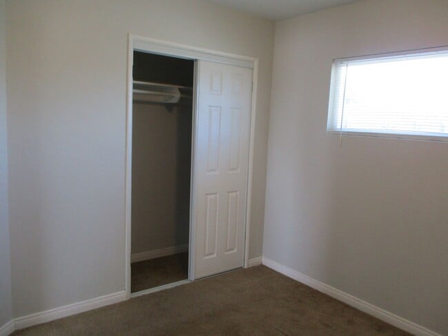 Building Photo - City Heights 1 Bdr 1 Ba 2nd floor Apartment