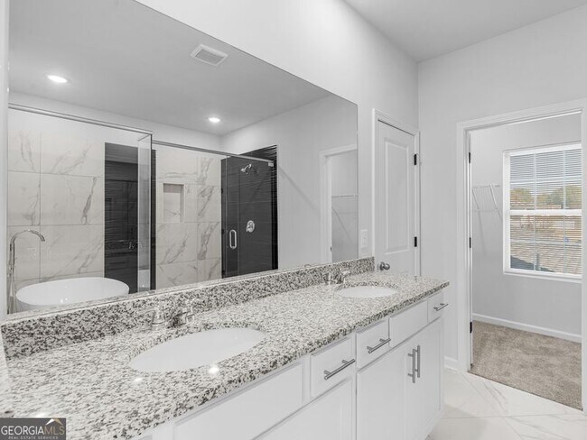 Building Photo - 223 Monarch Village Way