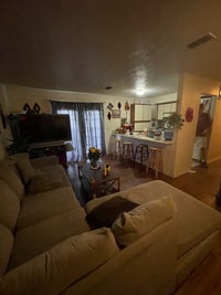 Building Photo - 40-E South Ave