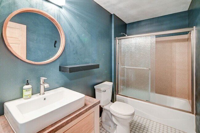 Building Photo - 1398 Prairie Rose Dr