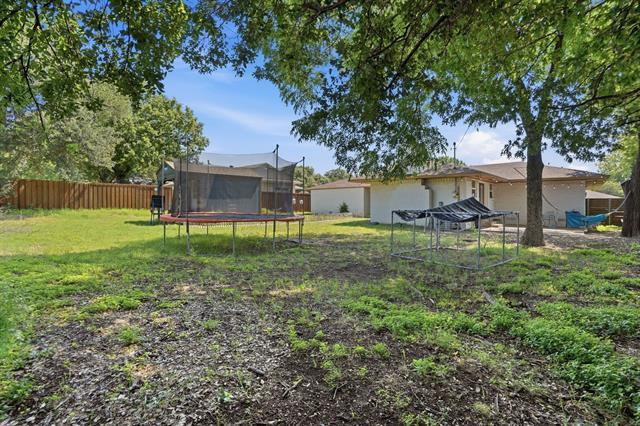 Building Photo - 5017 Fox Hill Ln