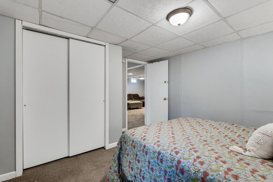 Building Photo - 2015 Wood St