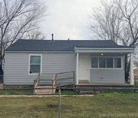 Building Photo - 5318 W 12th St