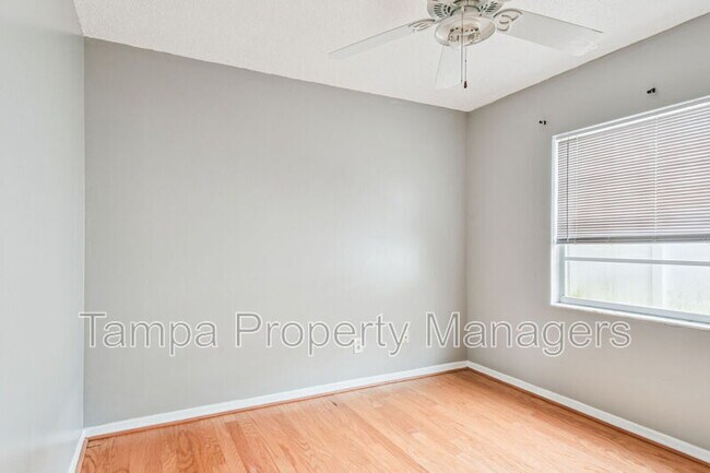 Building Photo - 16214 Pebblebrook Dr