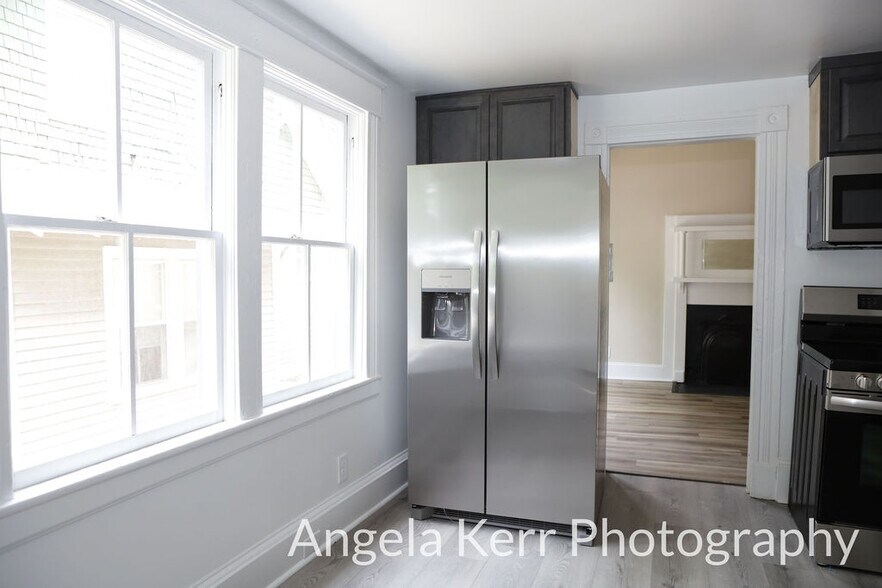 Building Photo - 630 Joyner St